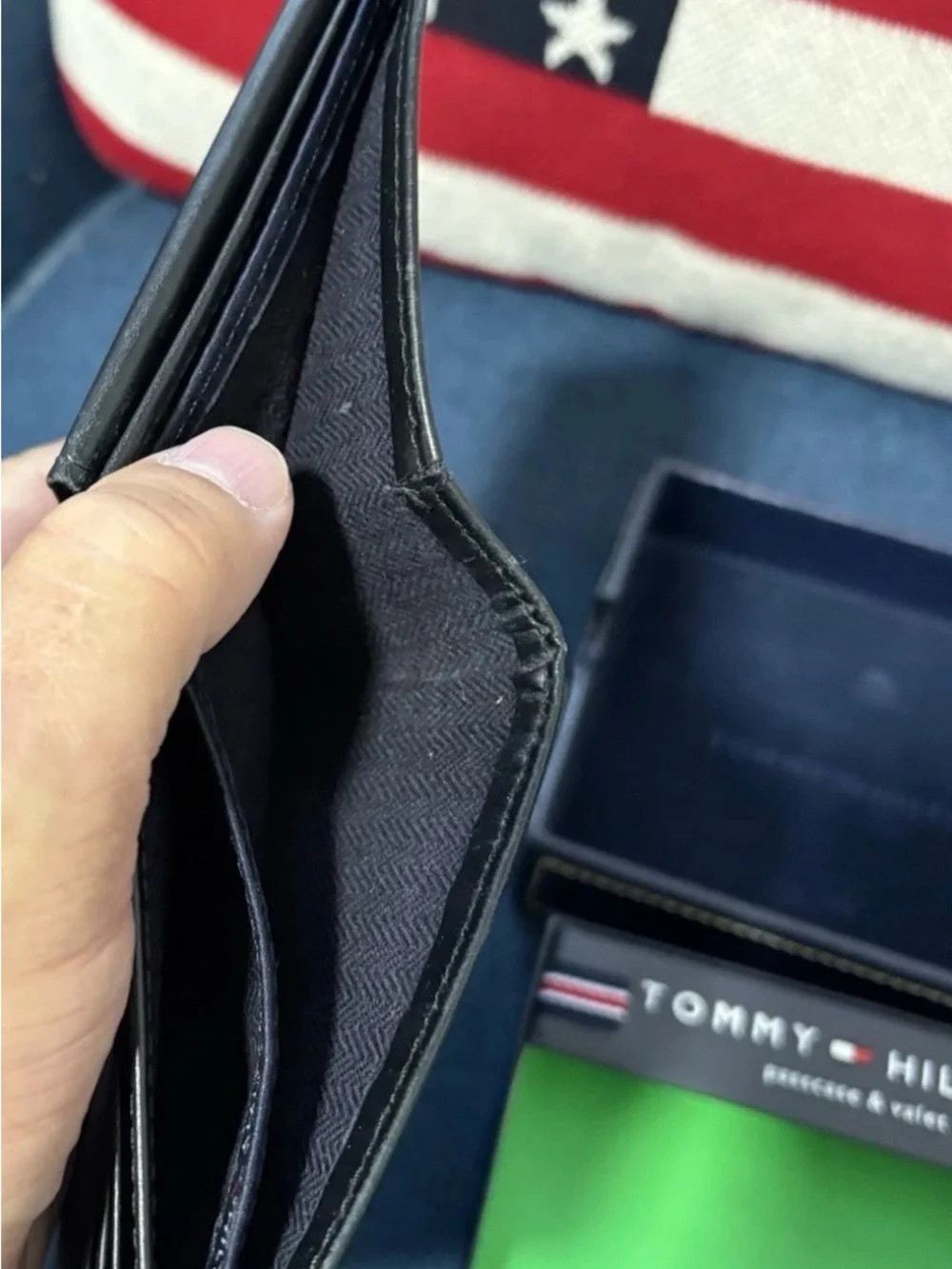 Tommy Hilfiger Black Leather Bi-Fold Wallet with ID Window